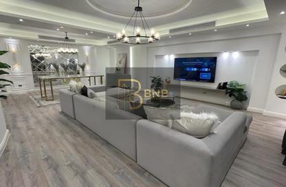 Apartment - 3 Bedrooms - 2 Bathrooms for rent in Cluster 1 - Hyde Park - New Cairo City - Cairo