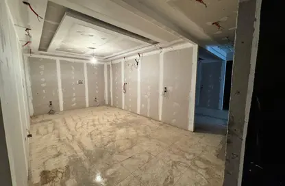 مساحات مكتبية - 5 غرف نوم - 2 حمامات للايجار في شارع مجمع البنوك - شارع التسعين الجنوبي - التجمع الخامس - مدينة القاهرة الجديدة - القاهرة