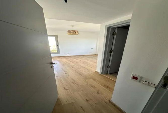 52717857 - صورة العقار 3