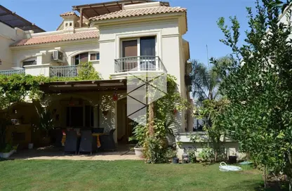 فيلا - 6 غرف نوم - 8 حمامات للبيع في الباتيو 1 - المستثمرين الشمالية - مدينة القاهرة الجديدة - القاهرة