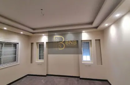 Twin House - 3 Bedrooms - 4 Bathrooms for rent in Hyde Park - New Cairo City - Cairo