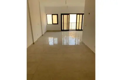 شقة - 3 غرف نوم - 2 حمامات للايجار في مون ريزيدنس - فيفث سكوير - التجمع الخامس - مدينة القاهرة الجديدة - القاهرة