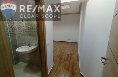 Apartment - 3 Bedrooms - 2 Bathrooms for sale in Al Narges 1 - Al Narges - New Cairo City - Cairo