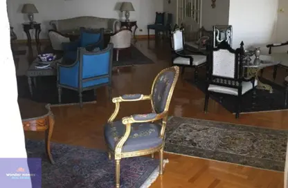 شقة - 6 غرف نوم - 3 حمامات للبيع في شارع الحجاز - روكسي - مصر الجديدة - القاهرة شقة - 6 غرف نوم - 3 حمامات للبيع في شارع الحجاز - روكسي - مصر الجديدة - القاهرة