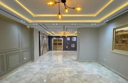 Apartment - 3 Bedrooms - 3 Bathrooms for sale in Gate 1 - Khofo - Hadayek El Ahram - Giza