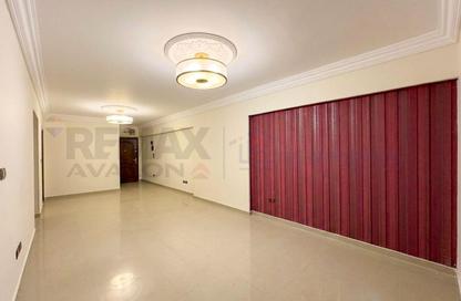 Apartment - 2 Bedrooms - 1 Bathroom for sale in Fleming - Hay Sharq - Alexandria Apartment - 2 Bedrooms - 1 Bathroom for sale in Fleming - Hay Sharq - Alexandria