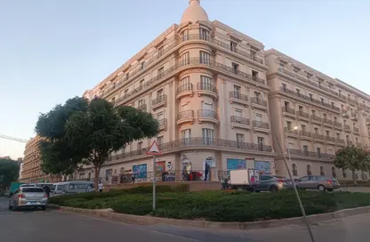 Apartment - 2 Bedrooms - 2 Bathrooms for sale in Hyde Park - New Cairo City - Cairo