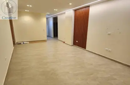 Apartment - 3 Bedrooms - 3 Bathrooms for sale in 6th Neighborhood - 1st Area - Shorouk City - Cairo