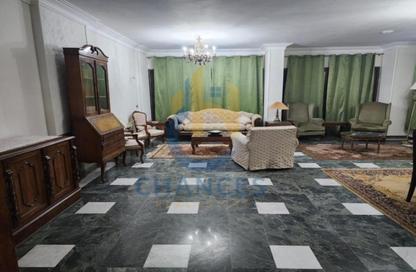 Apartment - 2 Bedrooms - 2 Bathrooms for sale in Al Nasr St. - El Laselky - New Maadi - Hay El Maadi - Cairo