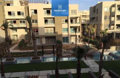 Apartment - 2 Bedrooms - 2 Bathrooms for sale in Swan Lake Residence - 5th Settlement Compounds - The 5th Settlement - New Cairo City - Cairo
