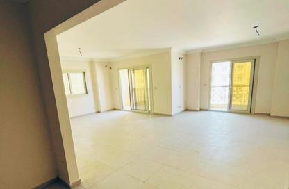 شقة - 3 غرف نوم - 3 حمامات للايجار في صوارى - كمبوندات الاسكندرية - الاسكندرية