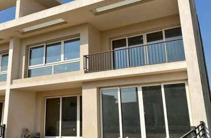 Townhouse - 4 - 3 for sale in Pyramids Hills - Cairo Alexandria Desert Road - 6 October City - Giza