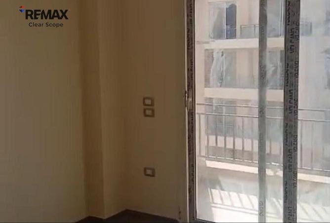 92968379 - Property Image 3