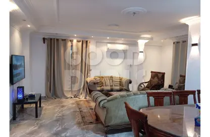 شقة - 3 غرف نوم - 2 حمامات للبيع في شارع 10ب - حدائق المعادي - حي المعادي - القاهرة