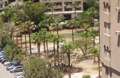 Apartment - 3 Bedrooms - 1 Bathroom for sale in Al Baramka St. - Al Hadiqah Al Dawliyah - 7th District - Nasr City - Cairo