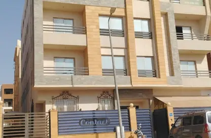 Apartment - 3 Bedrooms - 2 Bathrooms for sale in Bait Alwatan - The 5th Settlement - New Cairo City - Cairo