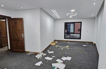 Office Space - 3 Bedrooms - 2 Bathrooms for rent in Rayhanah Plaza - Zahraa El Maadi - Hay El Maadi - Cairo