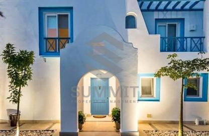 Chalet - 4 Bedrooms - 2 Bathrooms for sale in Mountain View - Ras Al Hekma - North Coast