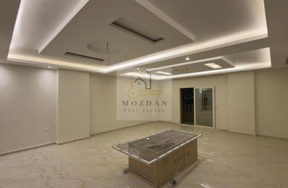 Apartment - 3 Bedrooms - 3 Bathrooms for rent in 10th Sector - Zahraa El Maadi - Hay El Maadi - Cairo
