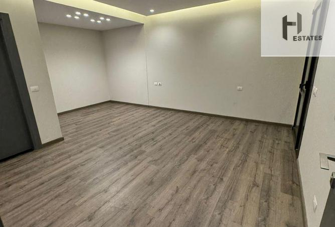 76403399 - Property Image 3
