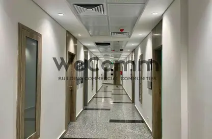 مساحات مكتبية - استوديو - 2 حمامات للايجار في بيزنس بلاس - شارع التسعين الشمالي - التجمع الخامس - مدينة القاهرة الجديدة - القاهرة