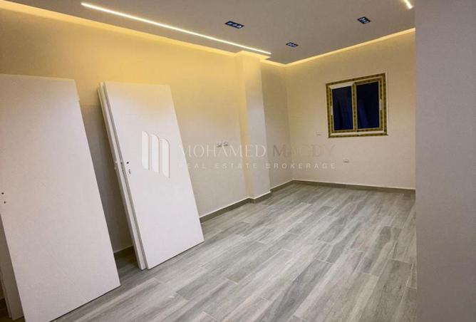 8258192 - Property Image 2