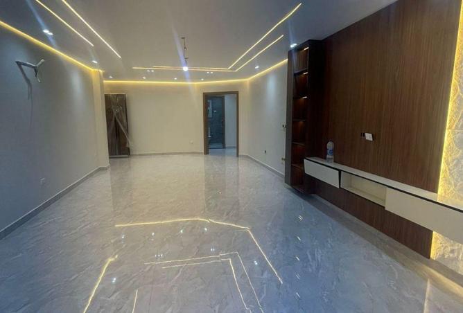 67742428 - Property Main Image