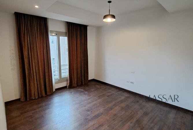 71129023 - Property Image 3