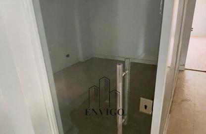 Apartment - 3 Bedrooms - 2 Bathrooms for sale in Makram Ebeid St. - 6th Zone - Nasr City - Cairo