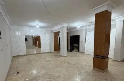 Apartment - 4 Bedrooms - 2 Bathrooms for rent in Street155 - District 4 - The 5th Settlement - New Cairo City - Cairo