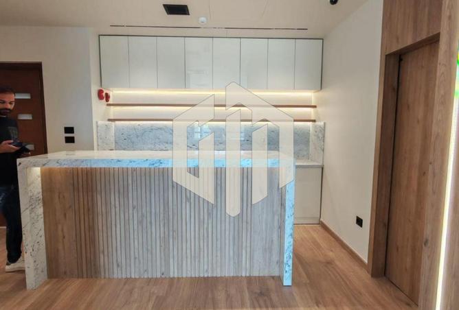 98833784 - Property Image 2