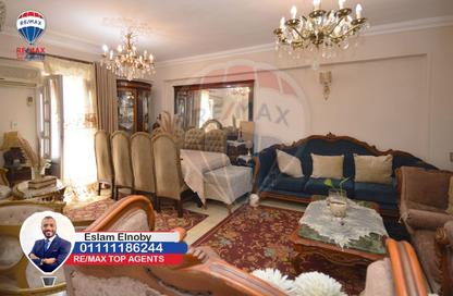 Apartment - 2 Bedrooms - 1 Bathroom for sale in Smouha Square - Smouha - Hay Sharq - Alexandria