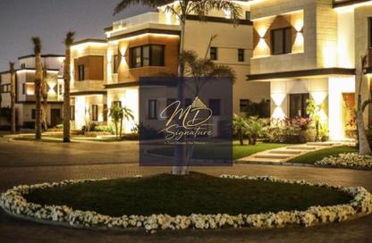Townhouse - 5 Bedrooms - 6 Bathrooms for sale in Azzar - 5th Settlement Compounds - The 5th Settlement - New Cairo City - Cairo