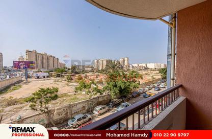 شقة - 2 غرف نوم - 2 حمامات للايجار في كوبرى 14 مايو - سموحة - حي شرق - الاسكندرية
