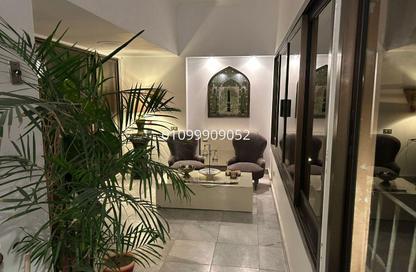 Full Floor - 5 Bedrooms - 5 Bathrooms for sale in Ismail Mohamed St. - Zamalek - Cairo