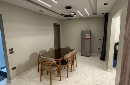 Apartment - 2 - 1 for rent in Zamalek - Cairo
