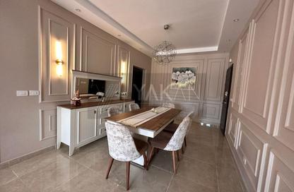 Apartment - 3 Bedrooms - 2 Bathrooms for sale in Fifth Square - The 5th Settlement - New Cairo City - Cairo