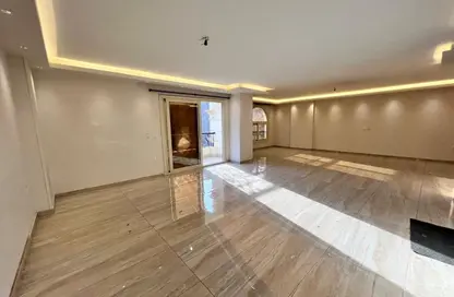 Apartment - 3 Bedrooms - 3 Bathrooms for sale in Shooting Club Street - Dokki - Giza