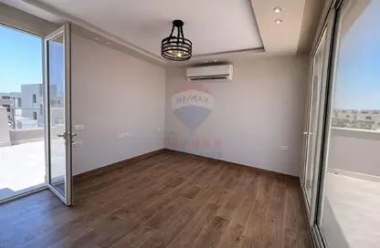 تاون هاوس - 4 غرف نوم - 5 حمامات للبيع في ذا كراون - طريق مصر اسكندرية الصحراوي - مدينة 6 أكتوبر - الجيزة