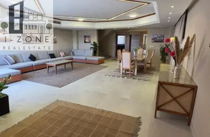 فيلا - 4 غرف نوم - 5 حمامات للايجار في توب فيو - امتداد المستثمرين الشمالية - مدينة القاهرة الجديدة - القاهرة