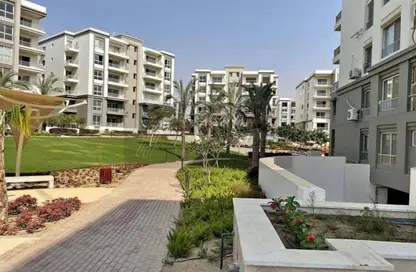 Apartment - 2 Bedrooms - 2 Bathrooms for sale in Hyde Park - New Cairo City - Cairo