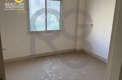 Apartment - 2 Bedrooms - 1 Bathroom for sale in Al Mostakbal - 12th District - Sheikh Zayed City - Giza