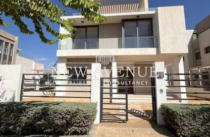 Villa - 3 Bedrooms - 4 Bathrooms for sale in Moon Residences - Fifth Square - The 5th Settlement - New Cairo City - Cairo