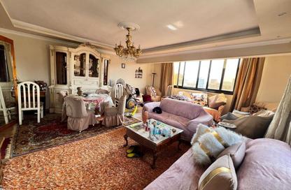 Apartment - 3 Bedrooms - 2 Bathrooms for sale in Mohi Al Din Abou El Ezz St. - Dokki - Giza