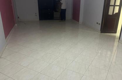 Apartment - 3 Bedrooms - 1 Bathroom for rent in Al Taqa St.   Mohamed Mostafa Al Sayed - Al Nadi Al Ahly - Nasr City - Cairo