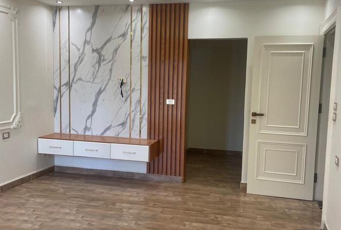 83126327 - Property Main Image