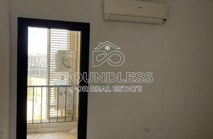 Apartment - 3 Bedrooms - 3 Bathrooms for rent in Moon Residences - Fifth Square - The 5th Settlement - New Cairo City - Cairo