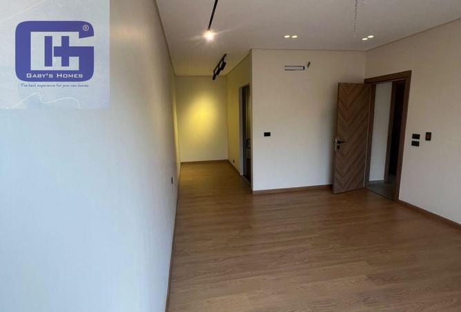97430408 - Property Image 2
