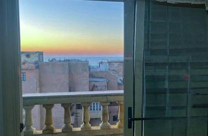 شقة - 3 غرف نوم - 2 حمامات للبيع في طريق الجيش - كامب شيزار - حي وسط - الاسكندرية شقة - 3 غرف نوم - 2 حمامات للبيع في طريق الجيش - كامب شيزار - حي وسط - الاسكندرية