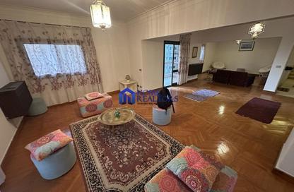 Apartment - 4 Bedrooms - 3 Bathrooms for sale in Street 261 - New Maadi - Hay El Maadi - Cairo